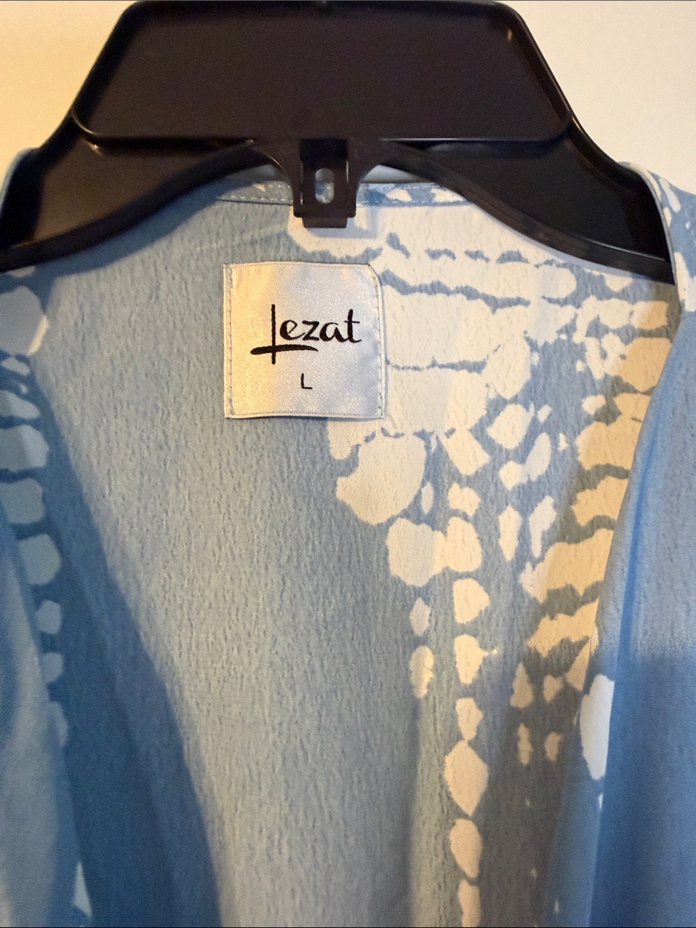 Lezat Light Blue & White Tie-Dye Maxi Dress size Large - Picture 2 of 10